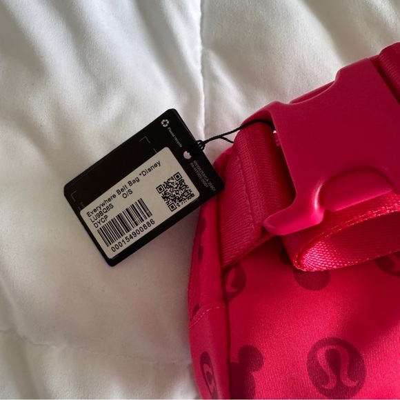 Lululemon x Disney Everywhere Belt Bag Mickey and Logo Printed Classic Pink - Picture 9 of 9